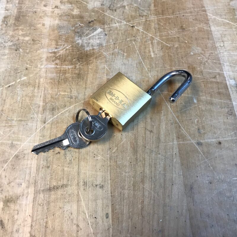 Locks/Chains